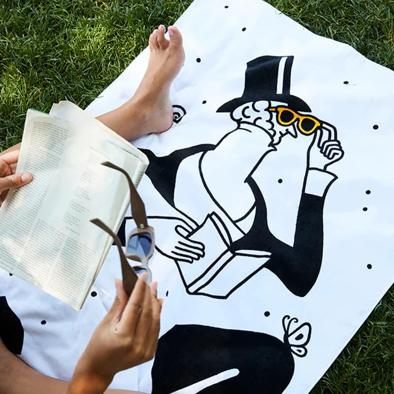 Luci Gutiérrez's Beach-Read Towel